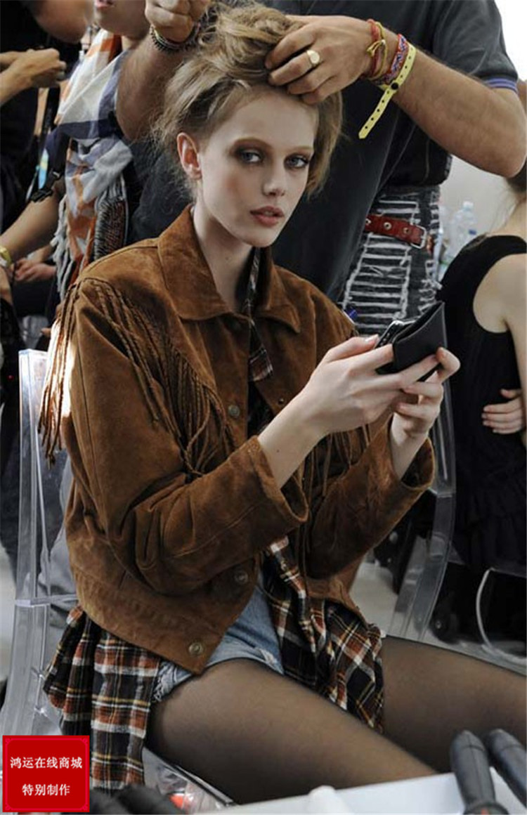 标价+898元即可享受2000元左右话费+华为 C