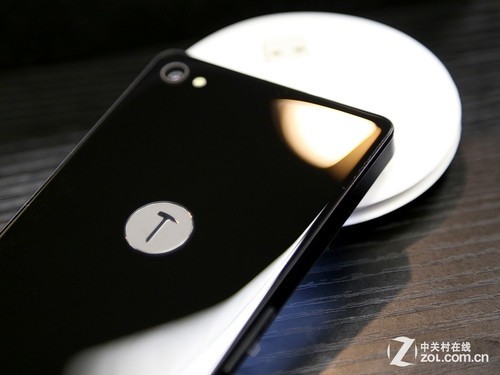 细节在情怀 锤子手机 丫丫手机报价3499元_曲